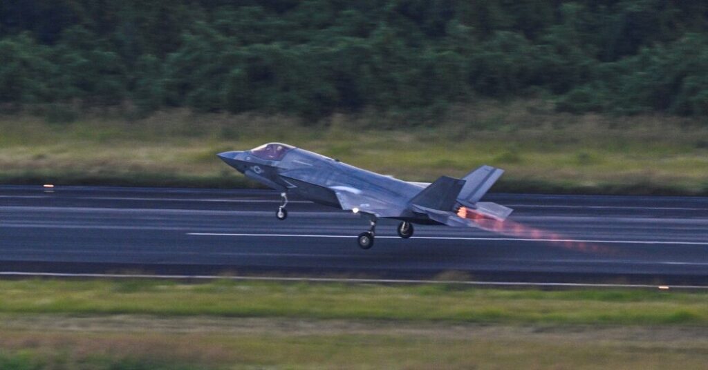 F.A.A. Urges ‘Caution’ Over Oceans in Latin America, Warning of Military Activity