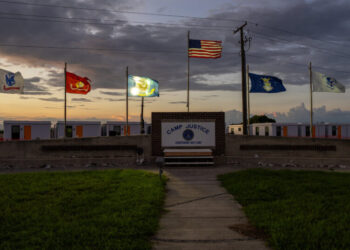 The Journey of a Group of Cuban Deportees Stuck at Guantánamo