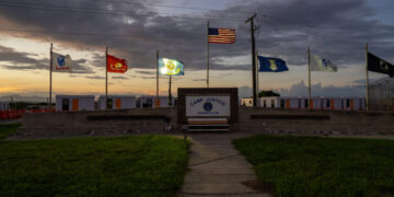 The Journey of a Group of Cuban Deportees Stuck at Guantánamo