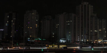 Russian Strikes Force Kyiv Schools to Close Amid Rolling Blackouts