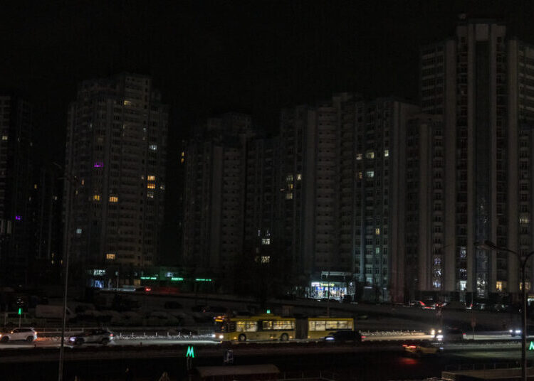 Russian Strikes Force Kyiv Schools to Close Amid Rolling Blackouts
