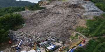 Death Toll Rises to 28 After Landfill Collapse in the Philippines