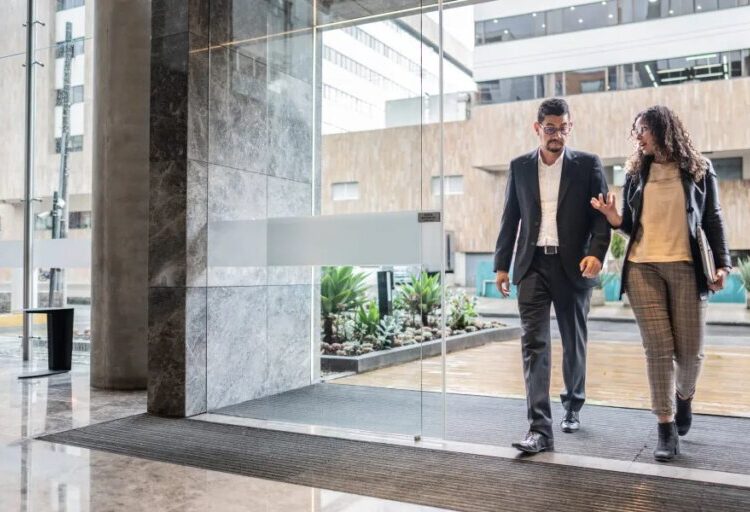 Asking employees to come back to the office like the old days is the same as trying to ‘jam the toothpaste back in the tube,’ workforce expert says