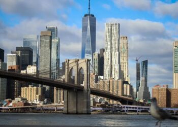 Bridgewater, D.E. Shaw among top hedge fund gainers of 2025