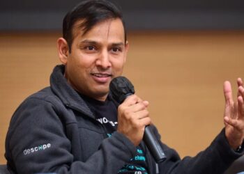 You probably use the same password for 30 different websites. It’s time for a passkey. 