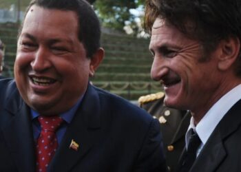 Venezuela’s 20-year downfall featured a weird bromance between Hugo Chávez and Sean Penn, ex-husband of Madonna and ‘One Battle After Another’ actor