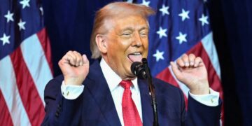 Democrats Dig Up Unflattering Trump Photos After President’s Skinny Plea