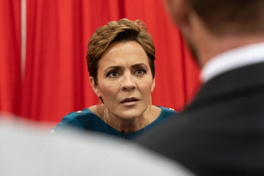 Kari Lake makes home purchase that potentially foreshadows run for office in new state