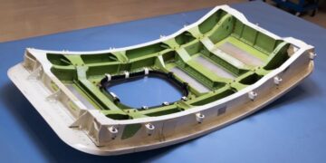 Hero Alaska Airlines pilot who landed plane missing its door sues Boeing in unusual move, saying he was scapegoated