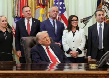 This Trump loyalist’s shocking decision put your family in the crosshairs