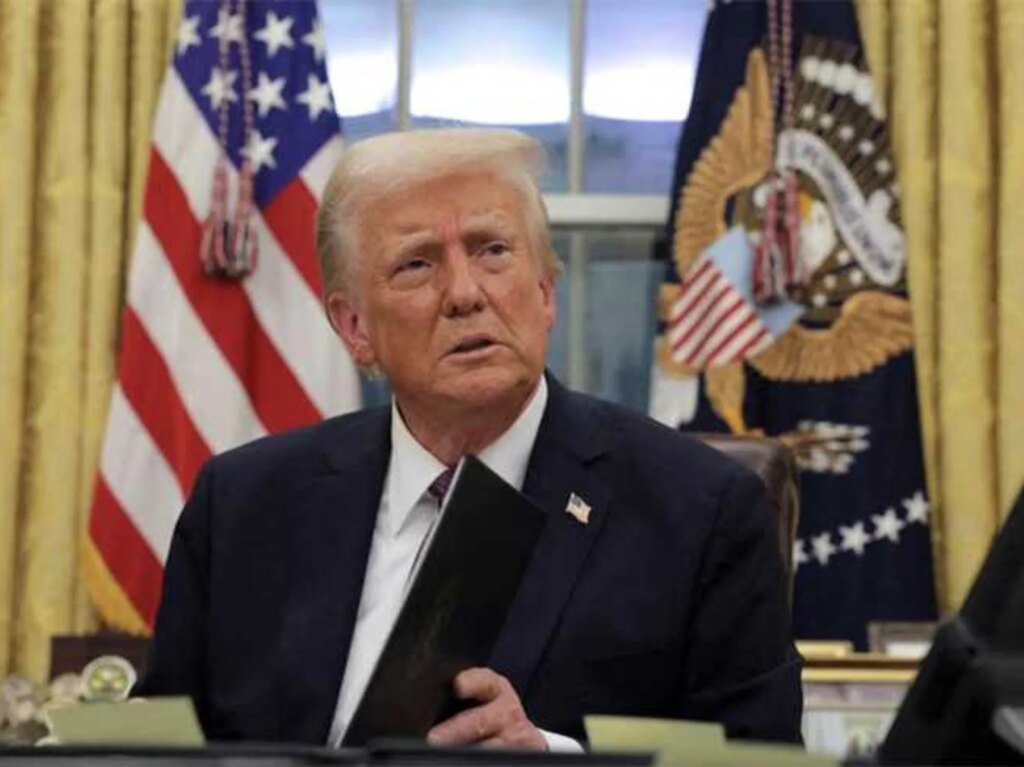 ‘Because they’re stupid’: Trump admin called out for ‘screwing’ GOP lawmakers on childcare