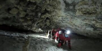 Chinese Moon Astronauts Emerge From Month-Long Journey Into Deep Cave