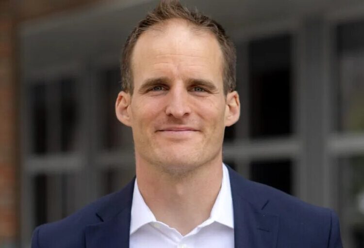 Warner Bros. Discovery’s board isn’t choosing a deal — it’s avoiding one