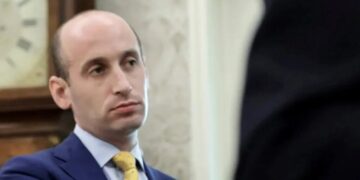 ‘Keep an eye’ on Stephen Miller tipping off Trump’s next move: ex-US attorney