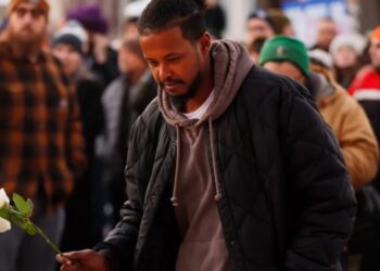 ICE shooter in Minneapolis identified as Jonathan Ross; court records reveal he was previously dragged 100 yards by a fleeing car