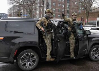 ICE accused of putting ‘traumatized’ agents on the street who are ‘armed to the teeth’