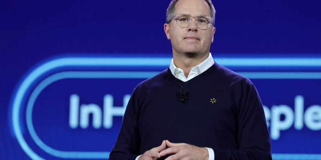 Walmart’s CEO Doug McMillon out-earns the average American’s salary in less than 20 hours—during a typical 30-minute commute, he’s already made $1,563