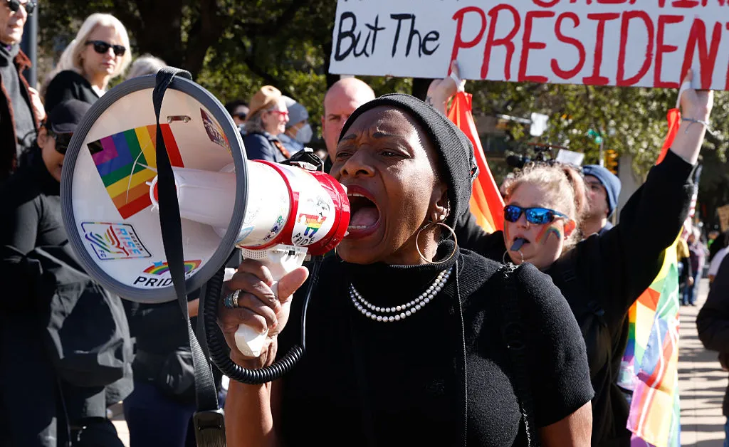 Anti-ICE Protests Spread Across the U.S. After Fatal Shooting of Minneapolis Woman