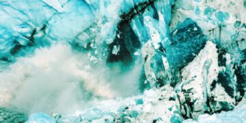 Doomsday Glacier Bombarded by Earthquakes