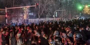 Iran threatens U.S. and Israel as protests enter third week