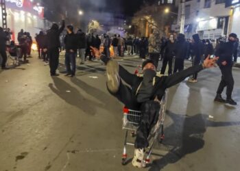 Iran’s $7 monthly payments fail to ease spiraling economic unrest as Trump weighs military options against Tehran a week after Venezuela raid