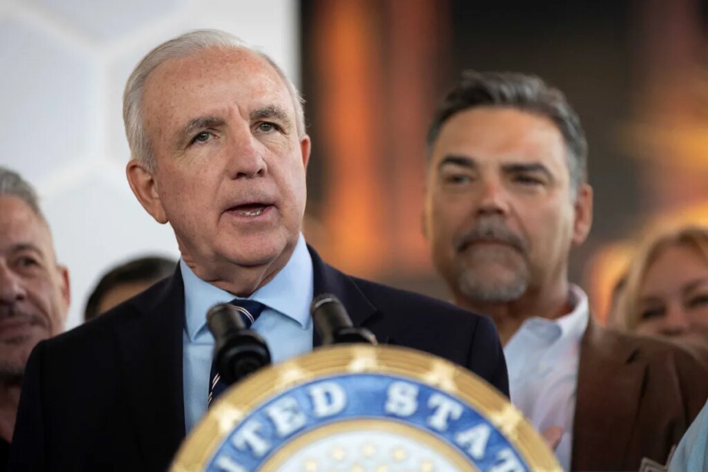 Trump ally openly threatens Cuban officials in online frenzy: ‘Wipe you out in minutes’