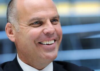 How luxury homebuilding giant Toll Brothers took the drama out of CEO succession