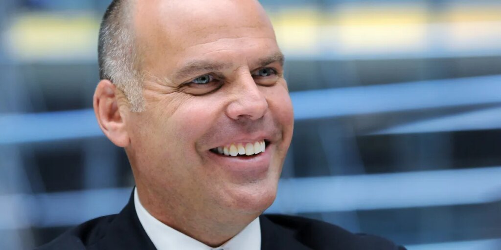 How luxury homebuilding giant Toll Brothers took the drama out of CEO succession