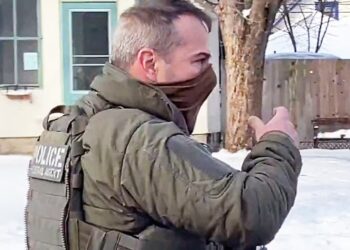 Killer ICE Agent Made Bonkers Lie to Neighbors About His Job