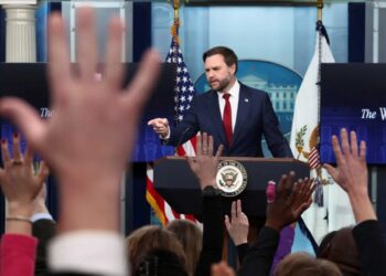 ‘Maggots on roadkill’: JD Vance hammered as exploiting MAGA’s Minnesota feeding frenzy