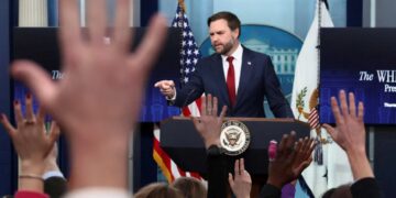 ‘Maggots on roadkill’: JD Vance hammered as exploiting MAGA’s Minnesota feeding frenzy