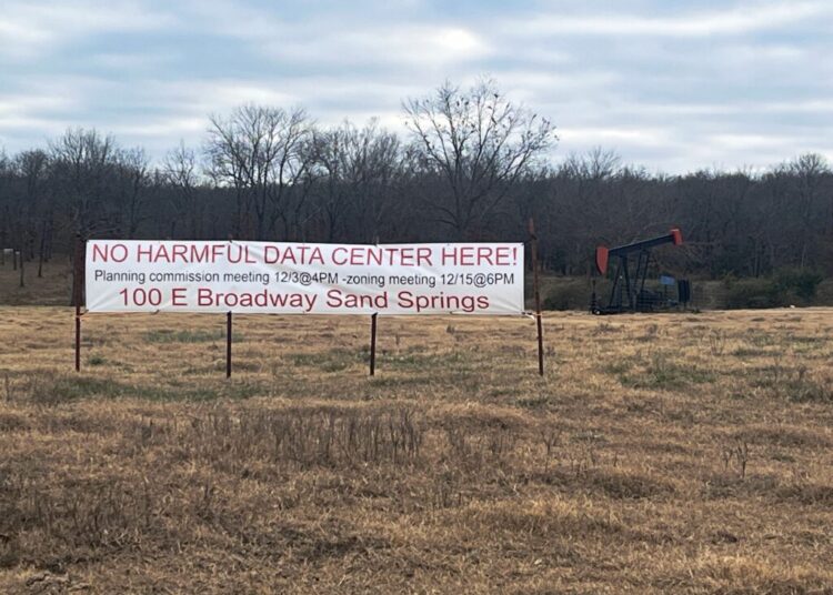 Trump seeks to quell rebellion over data centers