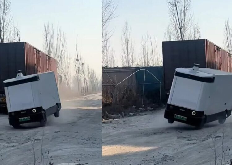 Driverless Delivery Vans in China Are Rampaging Through Cities Like Grand Theft Auto