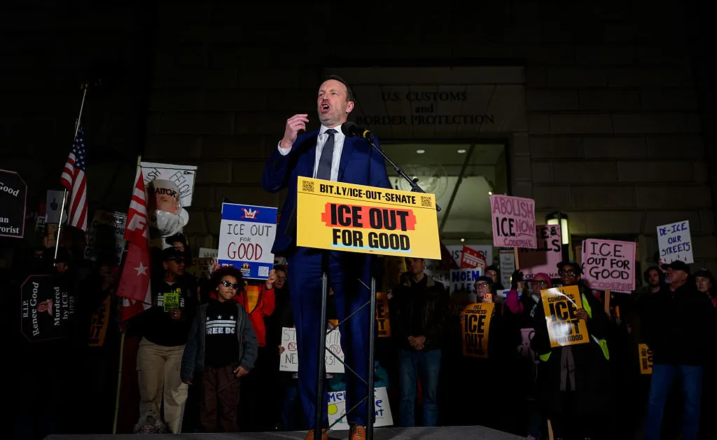 Democrats Try to Harness ‘Abolish ICE’ Movement’s Energy, But Not Its Goal