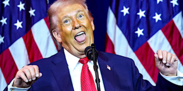 Trump ‘falling off a cliff’ with notoriously ‘fickle’ voter demographic: data guru