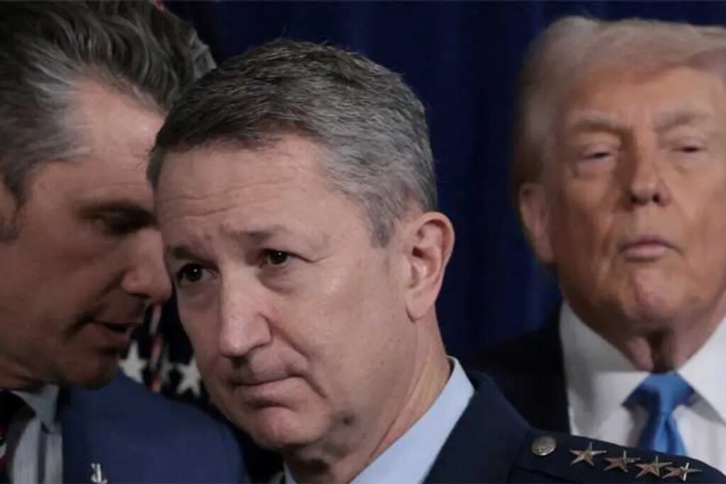 Pentagon accused of ‘participating in a strategic suicide pact’ with Trump as war looms