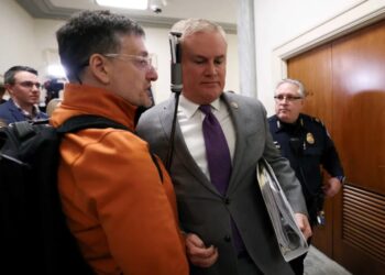 Comer loses it as disruptor crashes big Clinton announcement: ‘Get him out of here!’