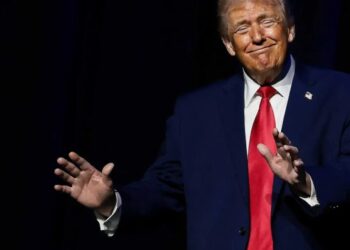 ‘Nothing to see here!’ Observers flabbergasted as Trump move resembles money laundering