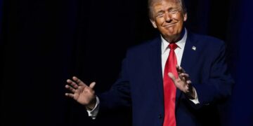 ‘Nothing to see here!’ Observers flabbergasted as Trump move resembles money laundering