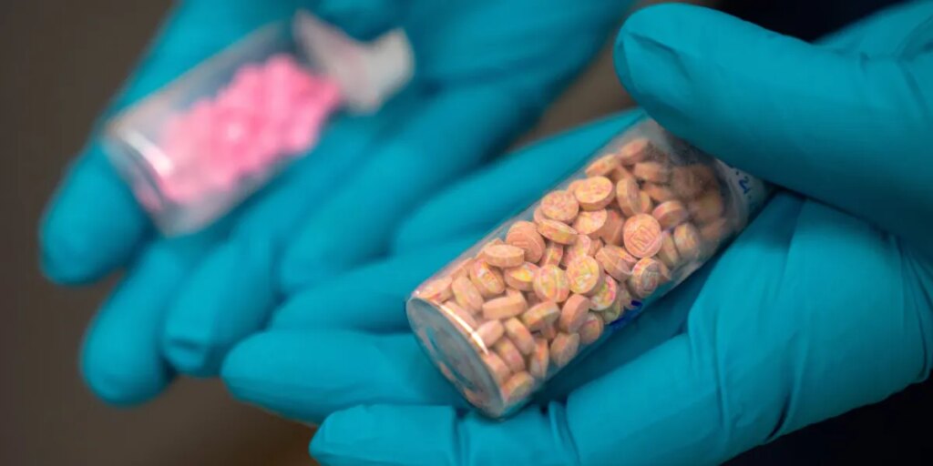 Overdose deaths in U.S. have been dropping for over 2 years, the longest decline in decades