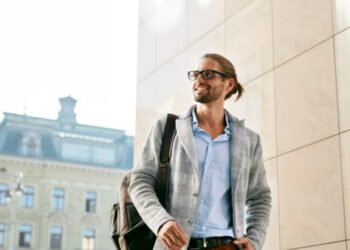 Money makes money: Children of parents with expensive mega mansions get offered the best jobs—and new research has revealed why