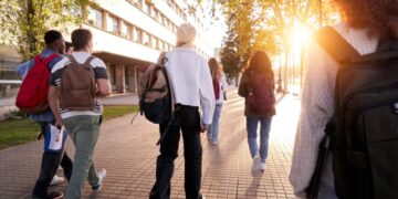 Community colleges, associate’s degrees and certificates: Young Americans are interested in everything but a bachelor’s