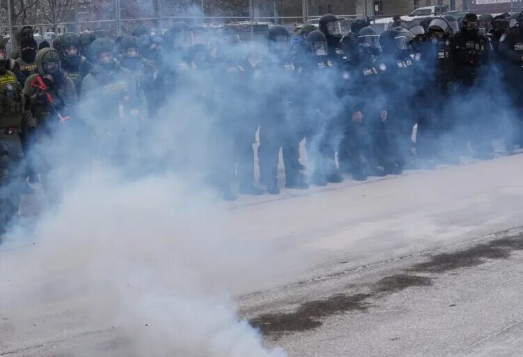 Judge rules feds in Minneapolis immigration raids can’t detain or tear gas peaceful protesters, including observers and people in cars