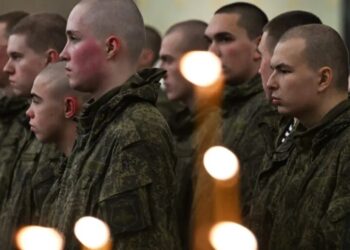 Moscow cheers NATO crisis as the Ukraine war stifles Russia’s economy, forcing companies to use 4-day weeks and lay off workers