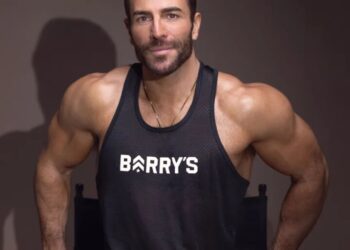 Barry’s cofounder meets with ‘random’ young people who send him cold emails and LinkedIn DMs—it’s how he hired the current CEO