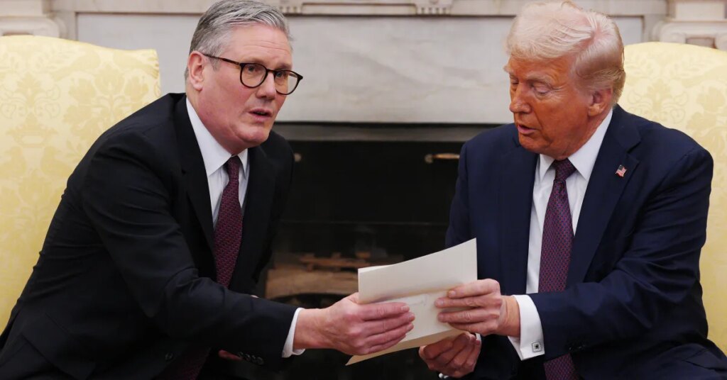 Starmer Breaks With Trump Over ‘Completely Wrong’ Greenland Tariff Threats and Urges Avoiding a Trade War