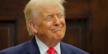 Dock workers hurled into nightmare as Trump’s tariffs devastate major port