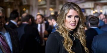 Federal judges move to oust Lindsey Halligan as U.S. attorney