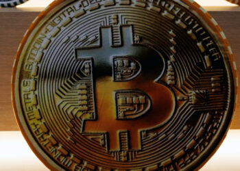 Crypto market reels in face of tariff turmoil, Bitcoin falls below $90,000 as key legislation stalls