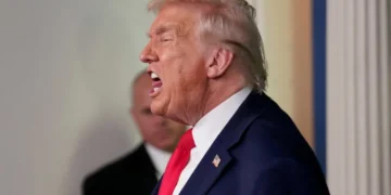 Trump may tank the economy even further unless he backs off tariff threat: expert